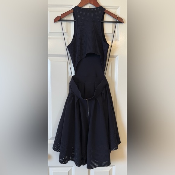 Lululemon Black Away Dress Size Small - Picture 10 of 13